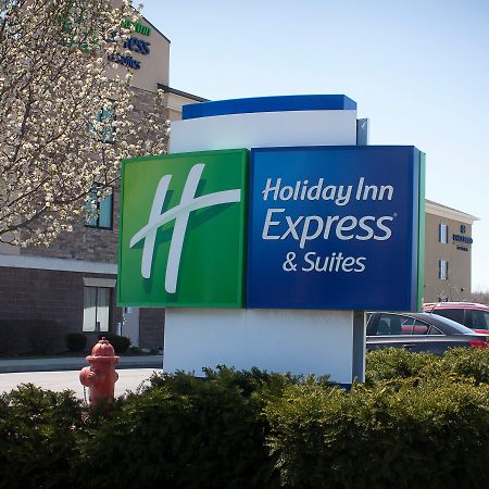 Holiday Inn Express & Suites Youngstown West I 80, An Ihg Hotel Eksteriør bilde