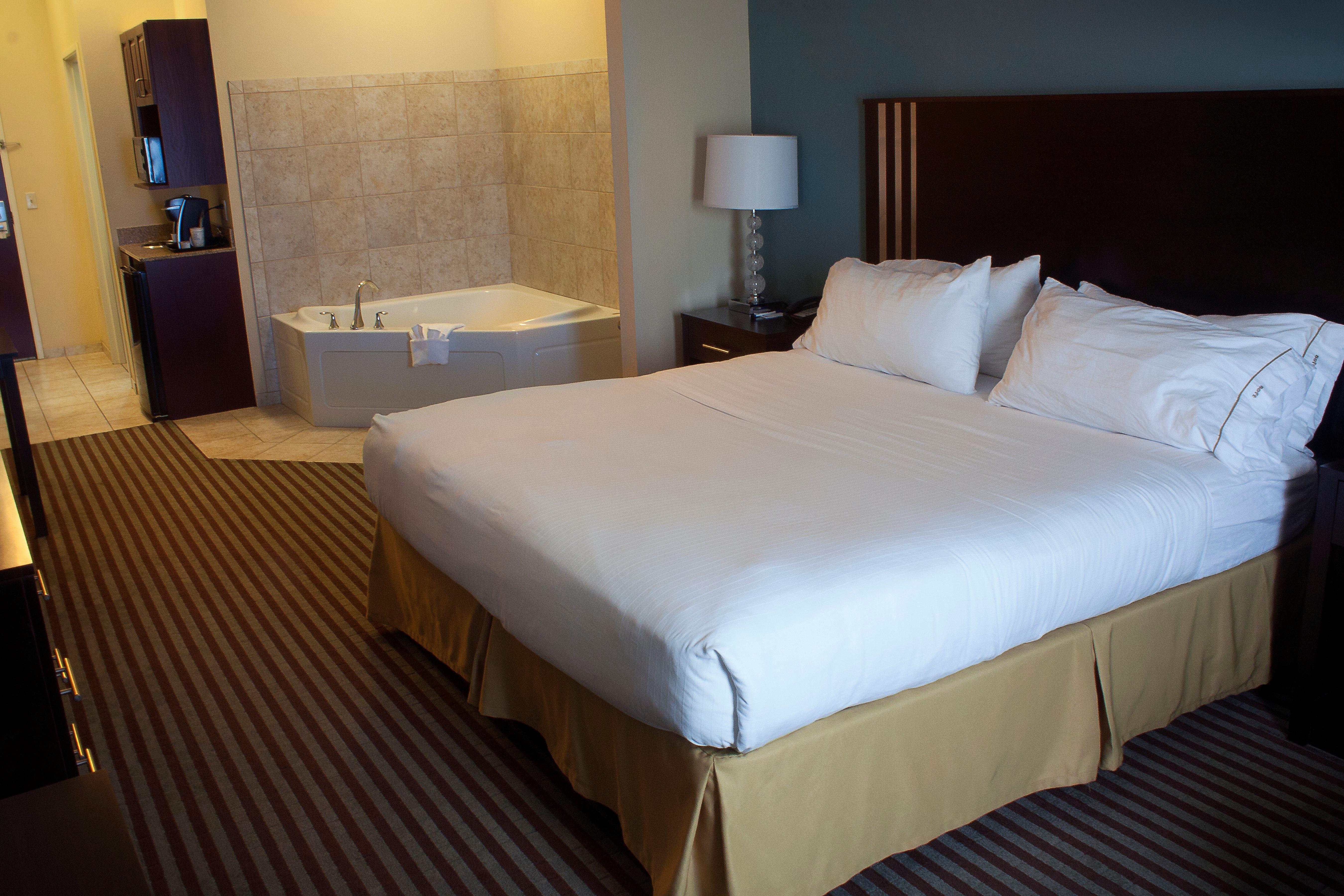 Holiday Inn Express & Suites Youngstown West I 80, An Ihg Hotel Eksteriør bilde