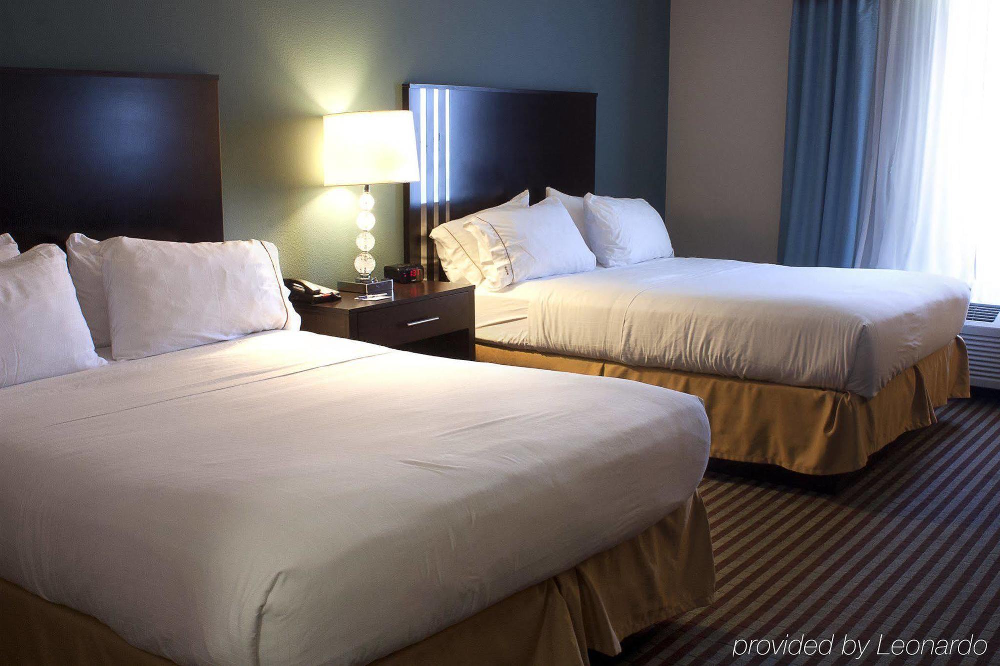 Holiday Inn Express & Suites Youngstown West I 80, An Ihg Hotel Eksteriør bilde