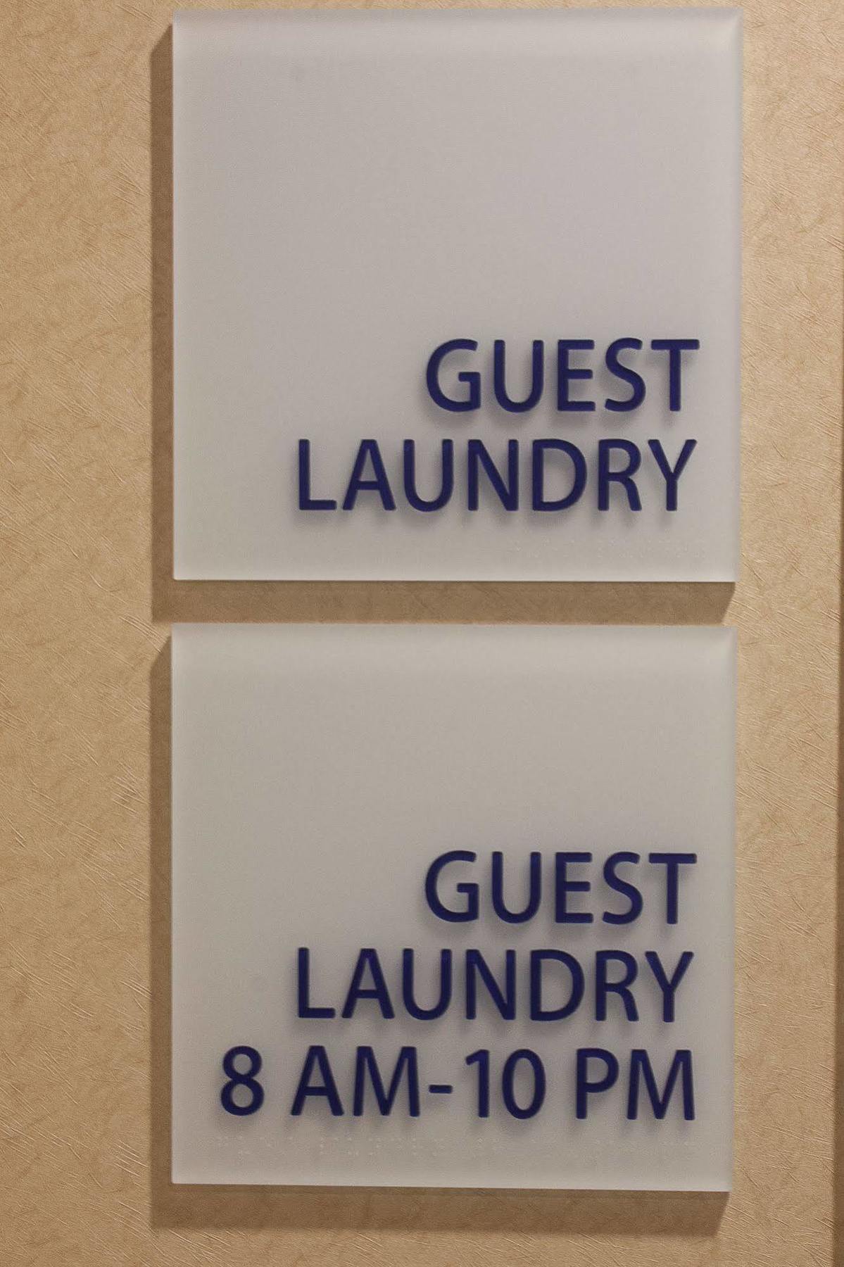 Holiday Inn Express & Suites Youngstown West I 80, An Ihg Hotel Eksteriør bilde